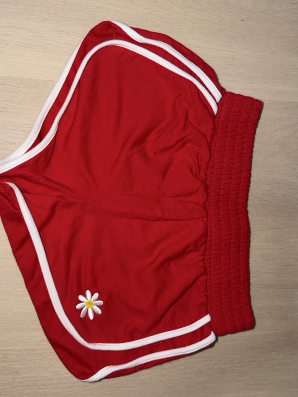 Red & White Daisy Matching Set - Picture 3 of 3